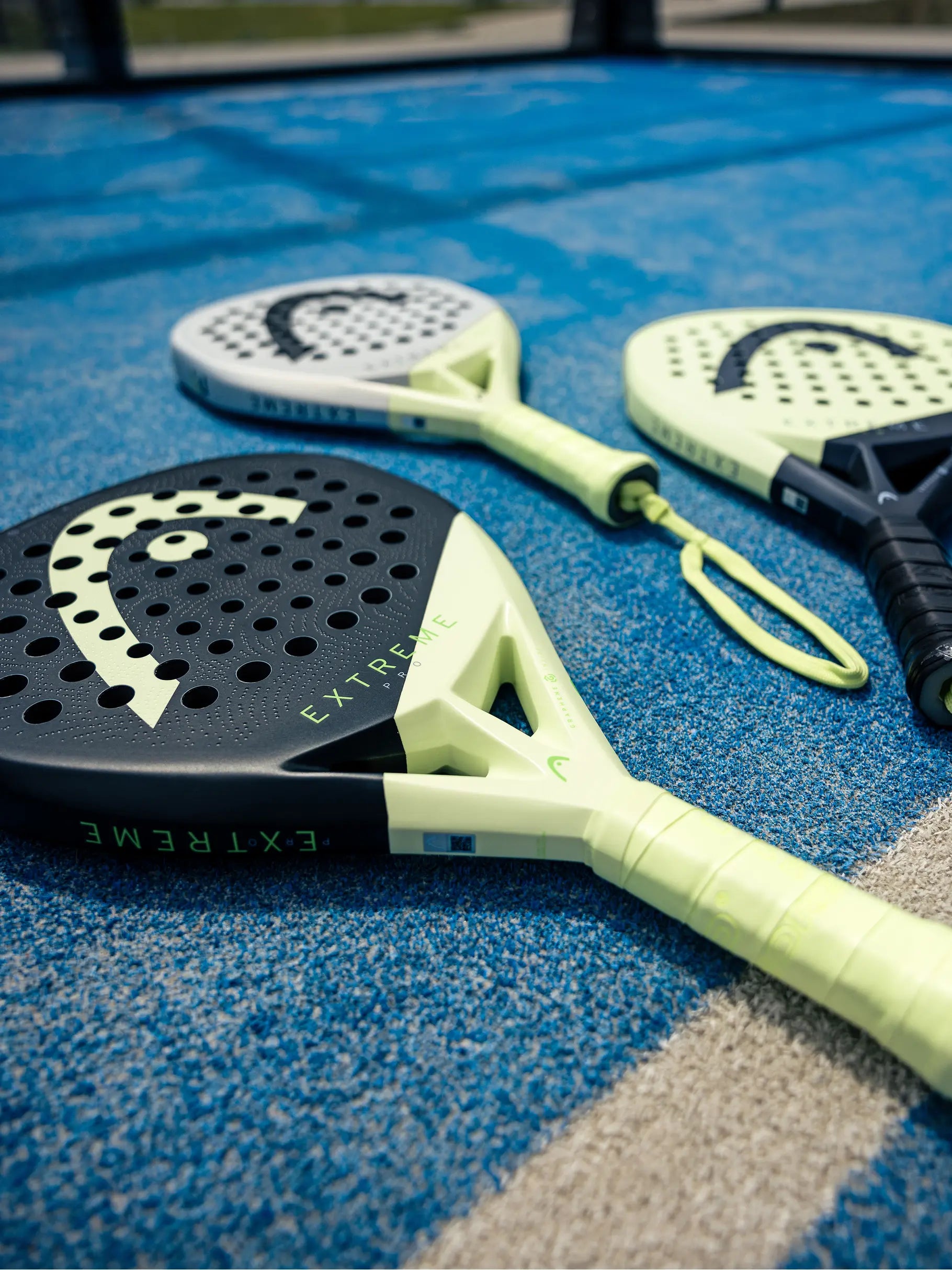 HEAD Extreme Pro 2026 padel rackets courtside
